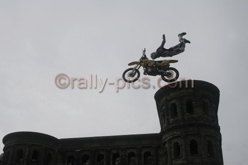 RG10_0082_wm.JPG