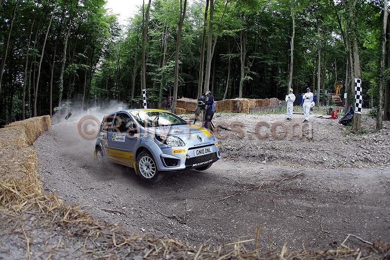 GFOS110050_wm.JPG